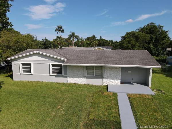 Bel Aire, 9200 Tiffany Dr, Cutler Bay, Florida 33157, image 2
