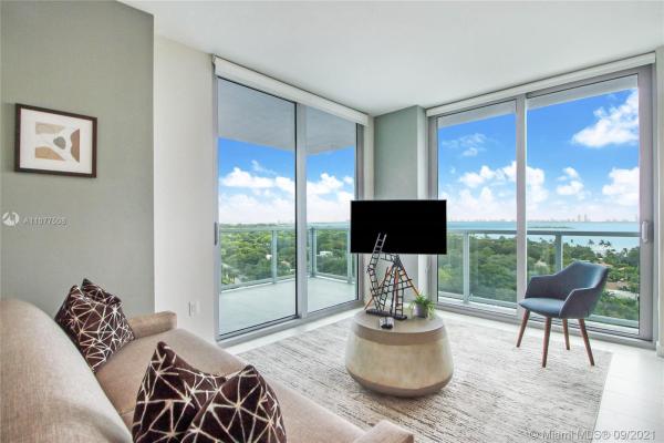 Quadro, 3900 Biscayne Blvd #N-1113, Miami, Florida 33137, image 1