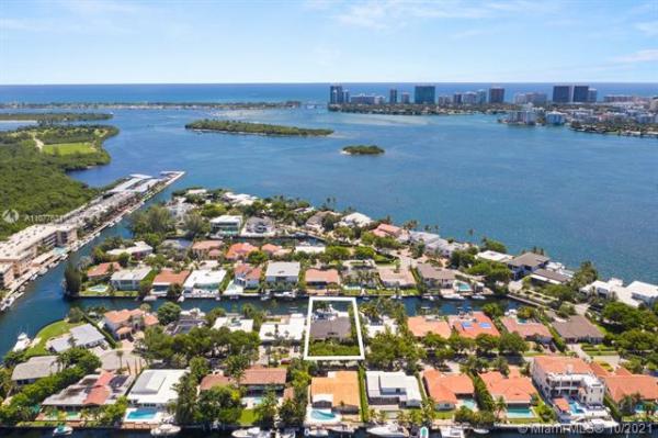 Keystone Island, 13195 Biscayne Island Ter, North Miami, Florida 33181, image 2