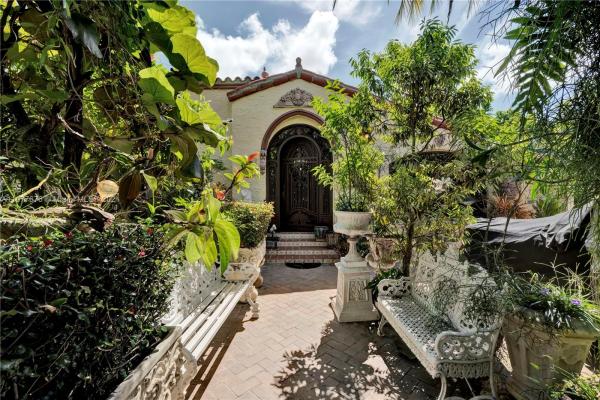 Granada, 1231 Columbus Blvd, Coral Gables, Florida 33134, image 2