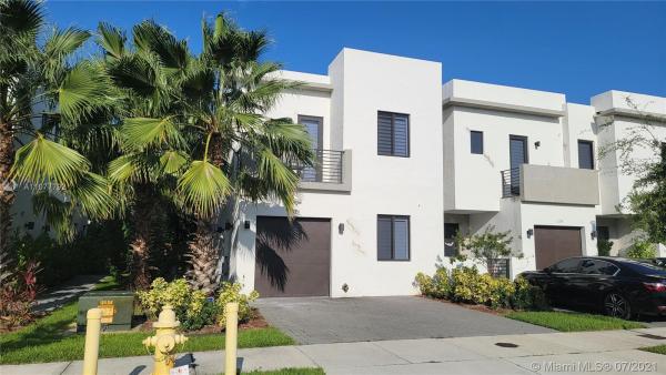 Century Park Place, 471 SW 91rst Ave 0, Fountainebleau, Florida 33174, image 2