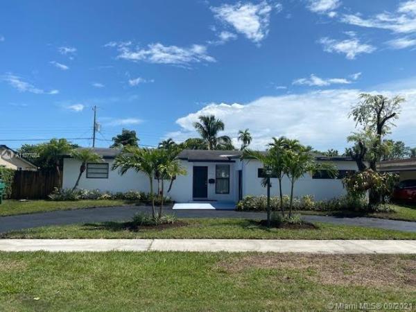 Darlington Manor, 9310 SW 57th Ter, Sunset, Florida 33173, image 2