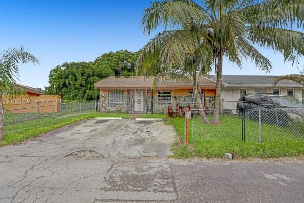 Leslie Estates, 19444 NW 29th Ct, Miami Gardens, Florida 33056, image 2