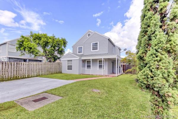 Towngate South, 11742 SW 117th Ct, Kendall, Florida 33186, image 2