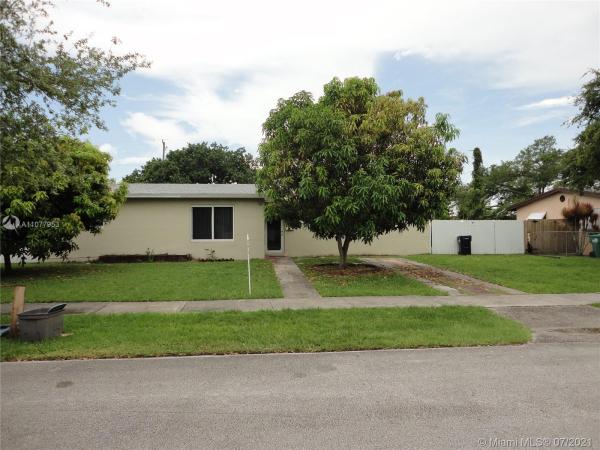 South Coral Homes, 10240 Jamaica Dr, Cutler Bay, Florida 33189, image 2