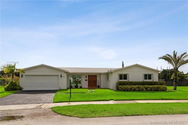 Kendale South, 10731 SW 102nd Ave, Kendall, Florida 33176, image 2