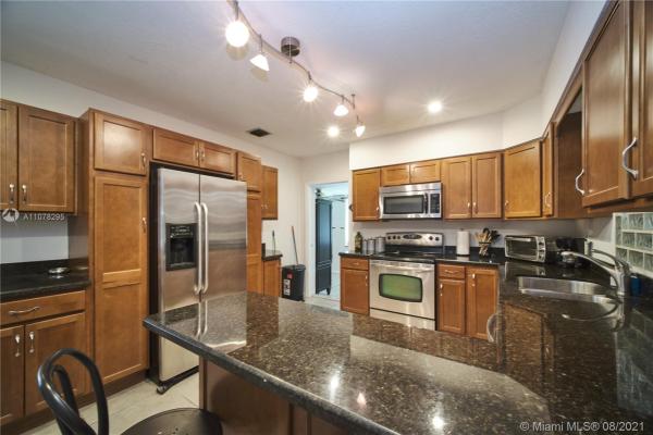 5810 SW 62nd Ter, Unincorporated Dade County, Florida 33143, image 2