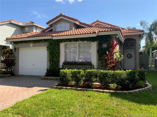 Portraits At Pembroke Pointe, 372 NW 107th Ave, Pembroke Pines, Florida 33024, image 2