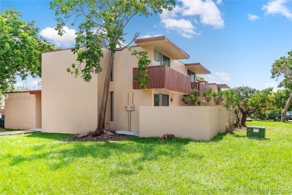 Villas At Cutler Ridge, 20007 SW 123rd Dr, South Miami Heights, Florida 33177, image 2