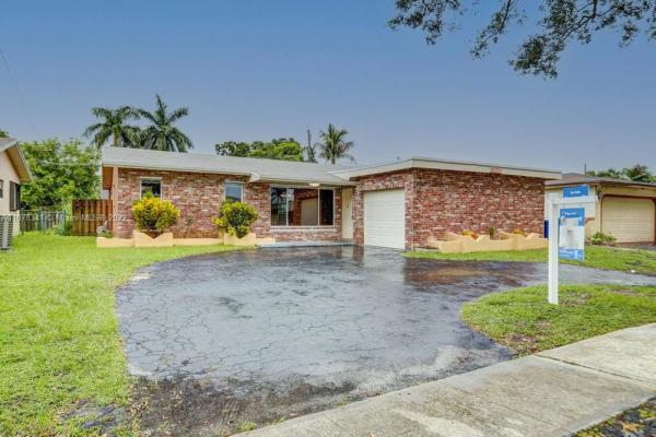 Twin Lakes, 11830 NW 31st Pl, Sunrise, Florida 33323, image 2