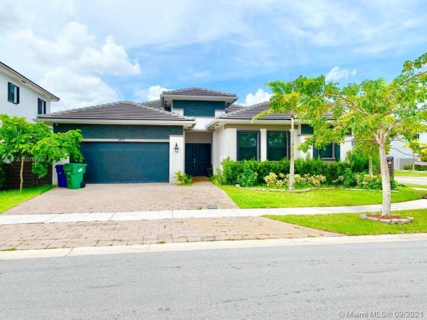 Los Prados By Lennar, 15972 SW 44th St, The Hammocks, Florida 33185, image 2