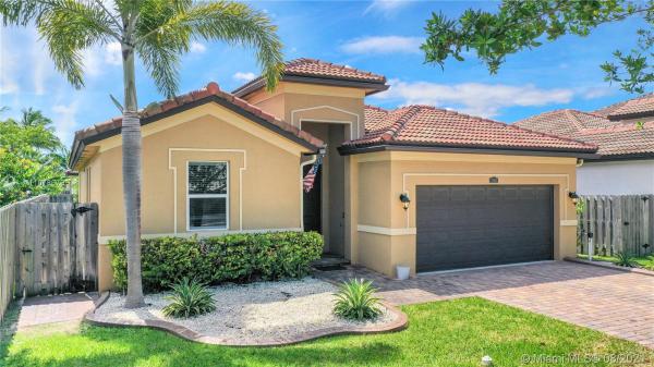 Hemingway Point, 24982 SW 118th Ct, Princeton, Florida 33032, image 2