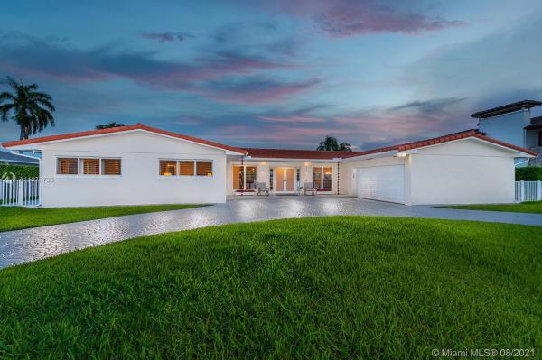 Country Club Of Miami Estates, 6830 Winged Foot Dr, Country Club, Florida 33015, image 2