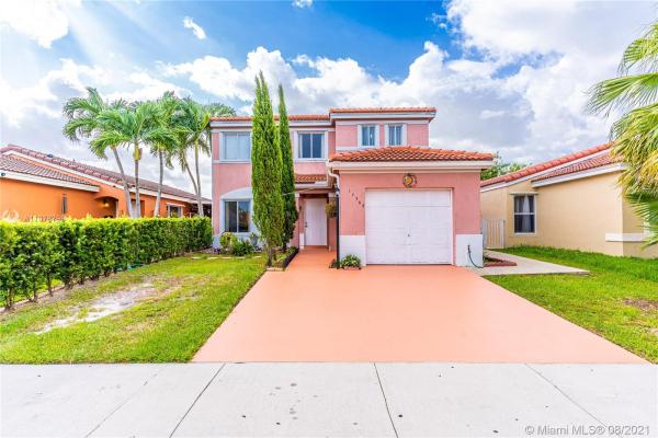 Weitzer Serena Lakes West, 17364 SW 143rd Pl, Richmond West, Florida 33177, image 2