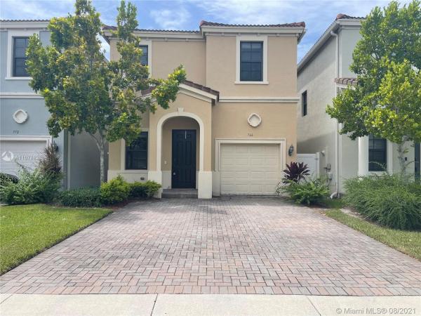 Champion Lakes, 766 NE 191st Ter, Ives Estates, Florida 33179, image 2