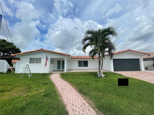 Sunset Isles, 2922 Cleveland St, Hollywood, Florida 33020, image 2