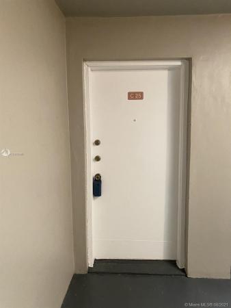 Lake Placid, 13960 Lake Placid Ct #C25, Miami Lakes, Florida 33014, image 2