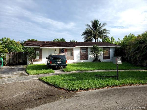 Snapper Creek Villas, Sunset, Florida 33173, image 2