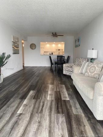 Oceanview A, 19370 Collins Ave #1512, Sunny Isles Beach, Florida 33160, image 2