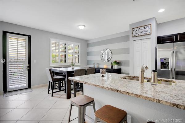 Century Townhomes At Bird Road, 4255 SW 165th Ct, Kendall West, Florida 33185, image 2