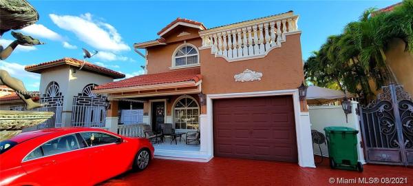 Berkshire, 8858 NW 109th Ter, Hialeah Gardens, Florida 33018, image 2
