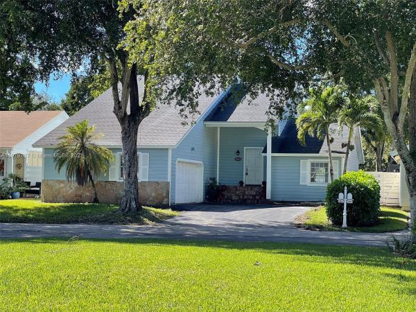 Willow Bend, 15014 SW 141st Pl, Country Walk, Florida 33186, image 2