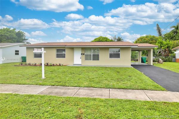 Falcon, Lauderhill, Florida 33313, image 2