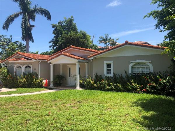 Tropical Isle Homes, 515 Glenridge Rd, Key Biscayne, Florida 33149, image 2