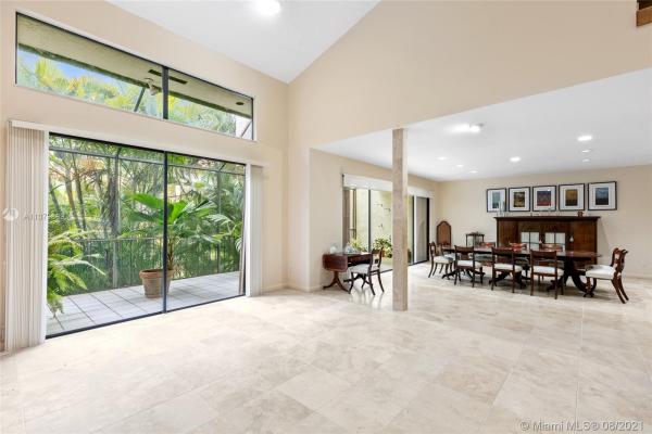 L'Hermitage, 2000 S Bayshore Dr #61, Miami, Florida 33133, image 2