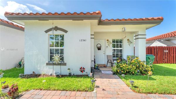 De Cayon, 12341 SW 214 Ter #, Goulds, Florida 33177, image 2