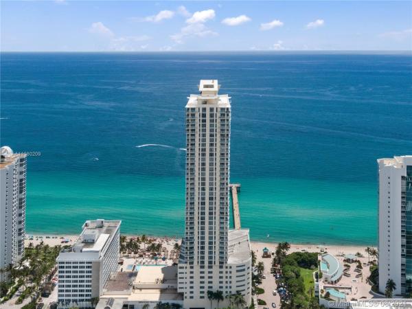 La Perla, 16699 Collins Ave #2906, Sunny Isles Beach, Florida 33160, image 2