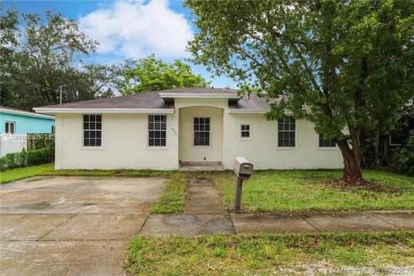 Roosevelt Park, 3070 NW 44th St, Brownsville, Florida 33142, image 2