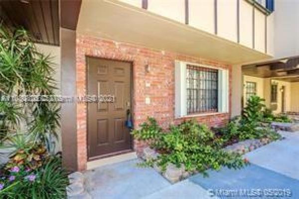 Miller Sixty-Seven Townhouses, 5555 Ludlam Rd #105, South Miami, Florida 33155, image 2