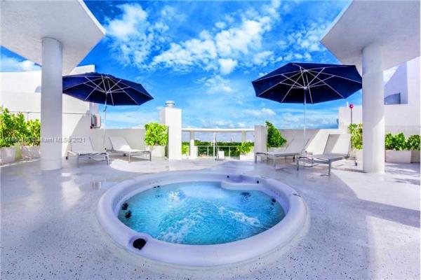 Baylights, 1910 Bay Dr #2, Miami Beach, Florida 33141, image 2