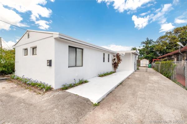 Pinehurst Villa, #89 NW 48th Pl, Miami, Florida 33126, image 2