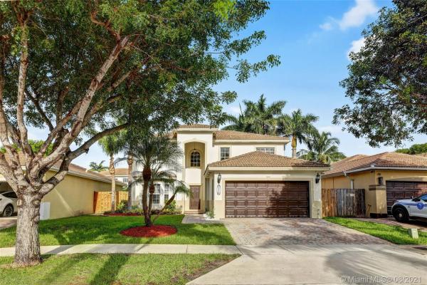 Pelican Bay At Old Cutler Lakes, 20856 SW 89th Pl, Cutler Bay, Florida 33189, image 2