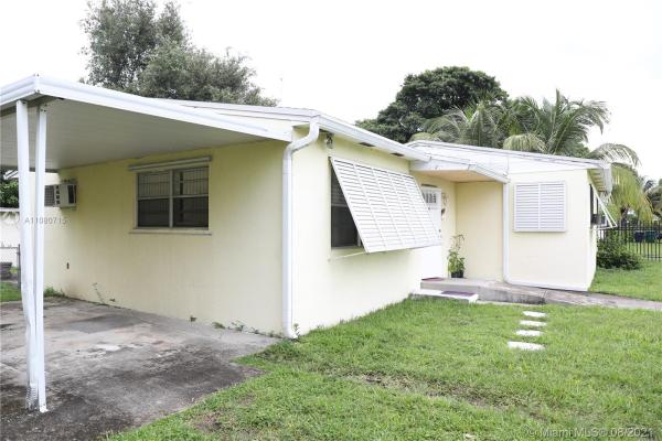 Norwood, 1041 NW 195th St, Miami Gardens, Florida 33169, image 2