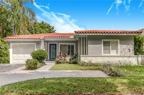 Granada Terrace, 1109 Tangier St, Coral Gables, Florida 33134, image 2