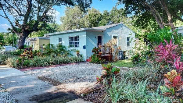 Park View Square, 12340 NE 12th Pl, North Miami, Florida 33161, image 2