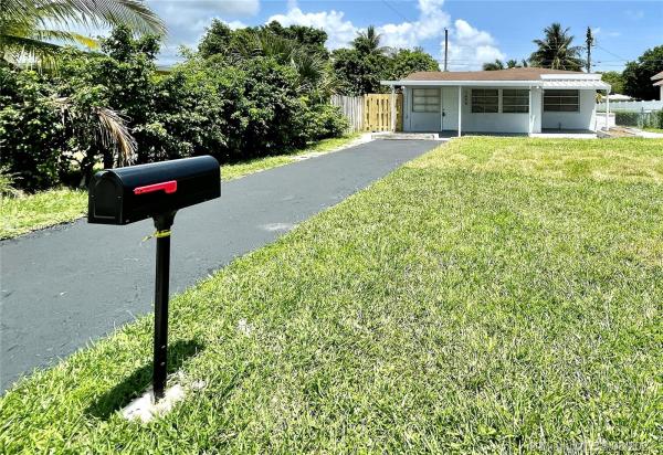 Fulford By The Sea, 1679 NE 168th St, North Miami Beach, Florida 33162, image 2