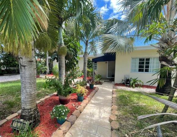 1530 NE 117th St, Unincorporated Dade County, Florida 33161, image 1