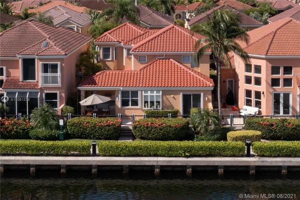 Island Way, 3763 NE 208th Ter, Aventura, Florida 33180, image 2