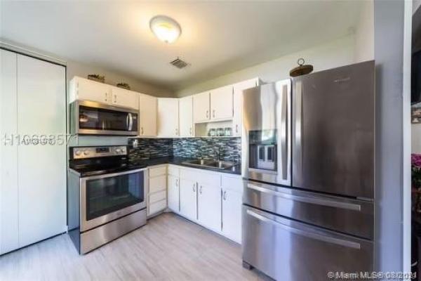 Palm Springs North Residential, 17015 NW 78th Ave, Palm Springs North, Florida 33015, image 2