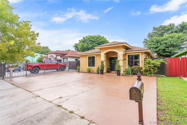 17th Avenue Manor, 1975 NW 47th St, Brownsville, Florida 33142, image 2