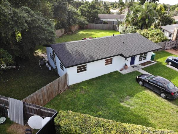 Bel Aire, 18740 SW 94 Ave #, Cutler Bay, Florida 33157, image 2