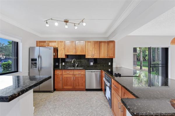 Racquet Club At Bonaventure, 429 Lakeview Dr #101, Weston, Florida 33326, image 1