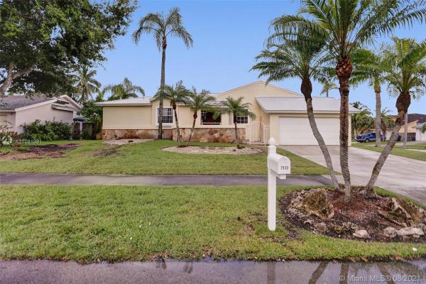 Saga Bay, 7930 SW 204th St, Cutler Bay, Florida 33189, image 2