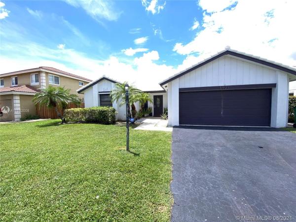 Hawkes Bluff, 5921 Devon Ln, Davie, Florida 33331, image 2
