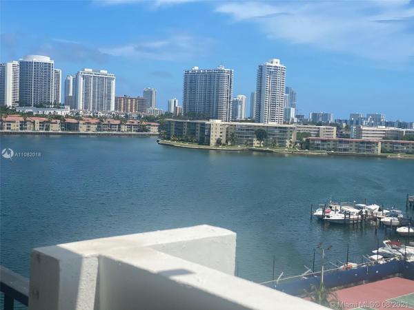 Commodore Plaza Century, 2780 NE 183rd St #808, Aventura, Florida 33160, image 2