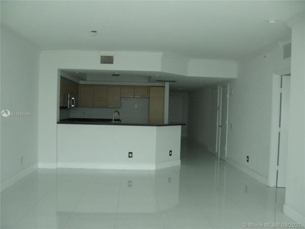 One Fifty One At Biscayne, 14951 Royal Oaks Ln #2506, North Miami, Florida 33181, image 2